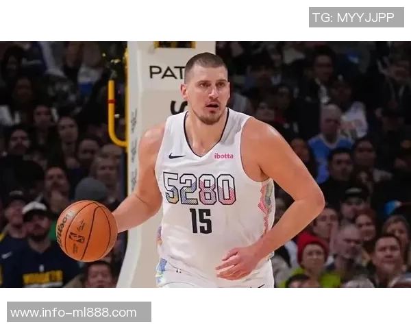 约基奇赛季数据惊人场均24分13篮板12助攻轻松实现三双表现令人赞叹