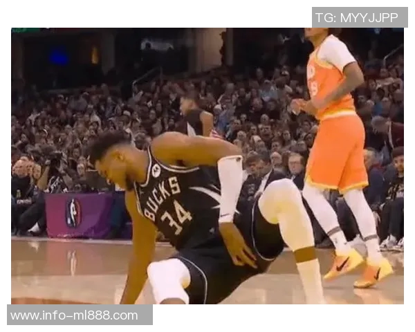 字母哥因左腹股沟拉伤遗憾退赛球迷心痛不已