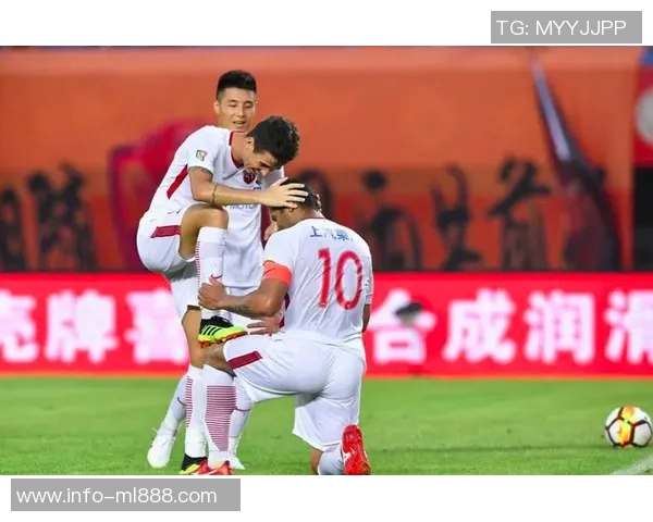 热刺旧将加尔文中风后康复中俱乐部送上温暖祝福与支持